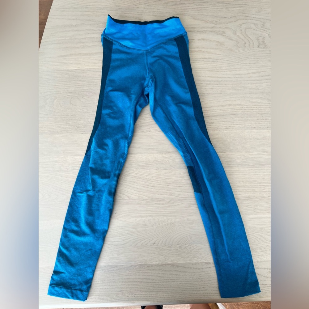 Lululemon seamless blue tights size 2